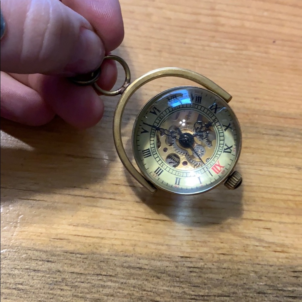 Free people Working Clock Pendant